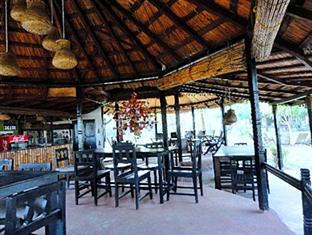 Hotel Sapana Village Lodge Chitwan Exteriér fotografie